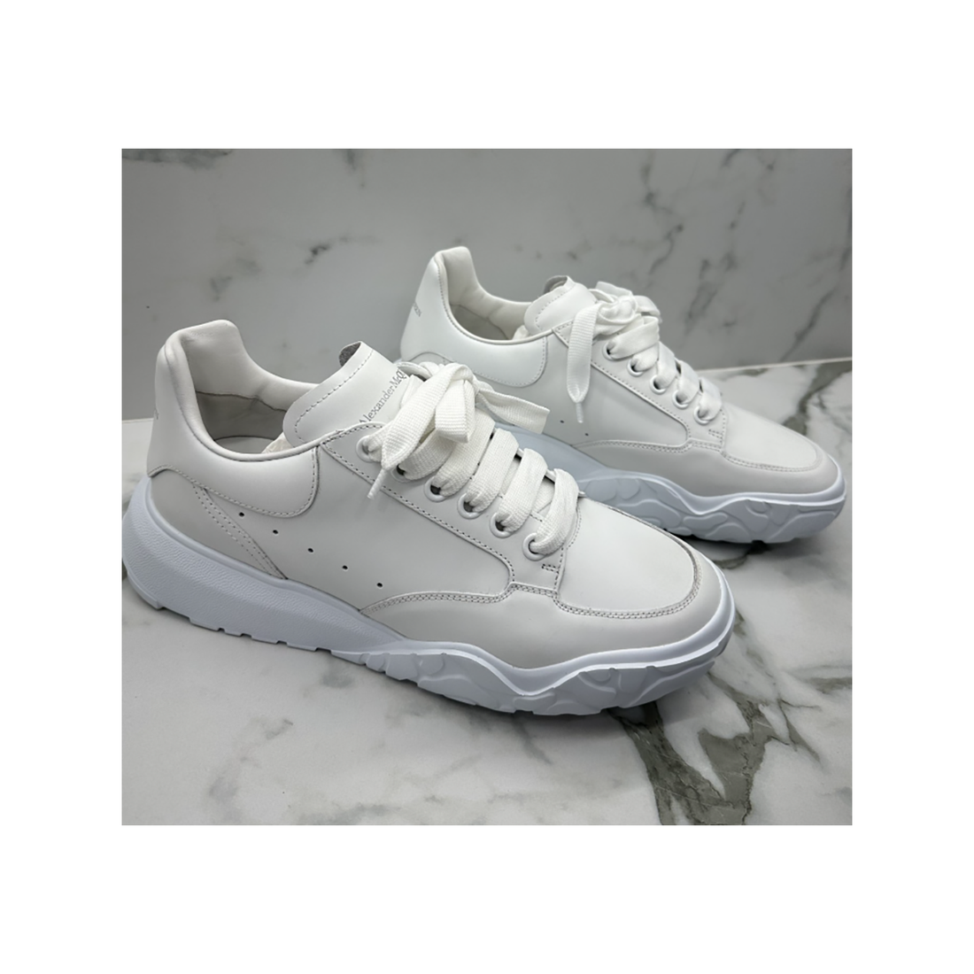 PRELOVED ALEXANDER MCQUEEN NEW COURT TRAINERS IN WHITE