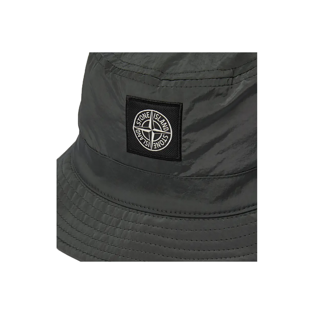 STONE ISLAND LOGO PATCH BUCKET HAT IN SILVER