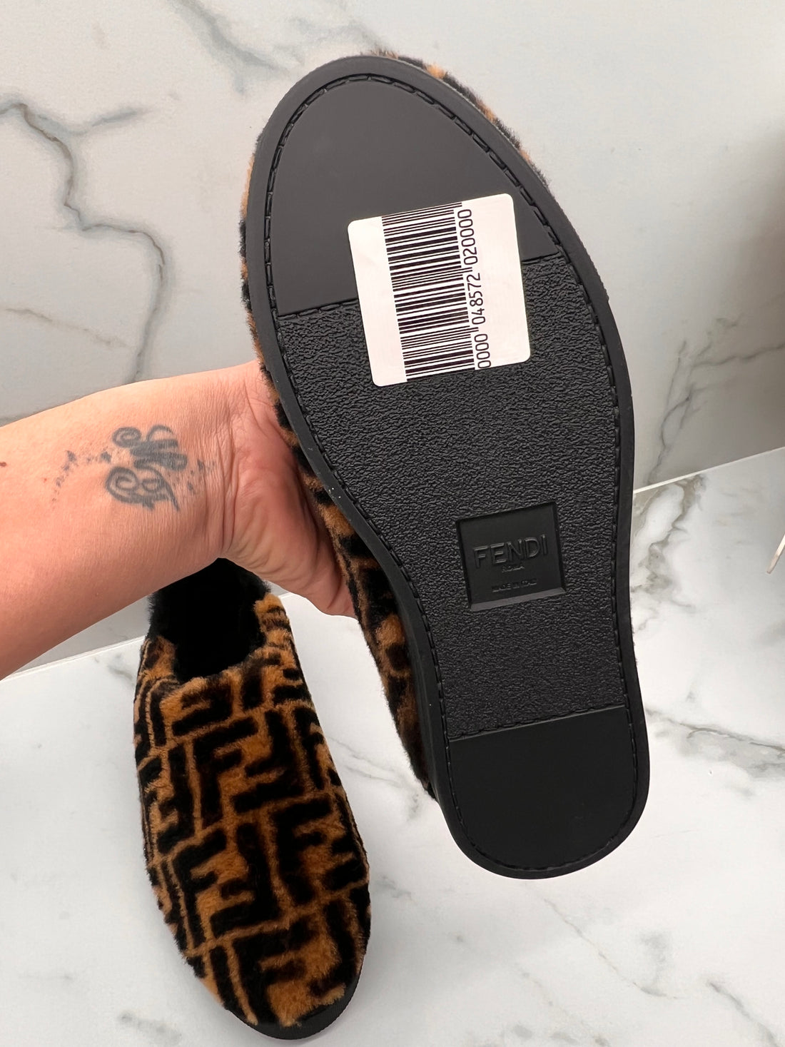 FENDI PRELOVED KIDS SLIPPERS